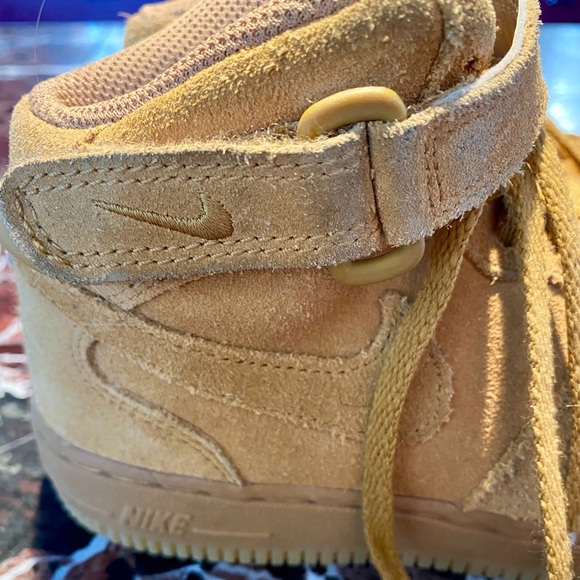 NICE KIDS NIKE Air Force ONE TAN BROWN SUEDE HIGH TOP SNEAKERS SHOES SIZE 1 GUC - Picture 8 of 10